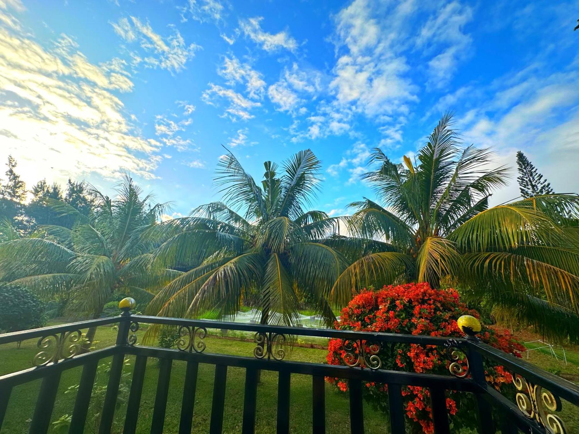 Koa Hotel Riambel Exterior photo